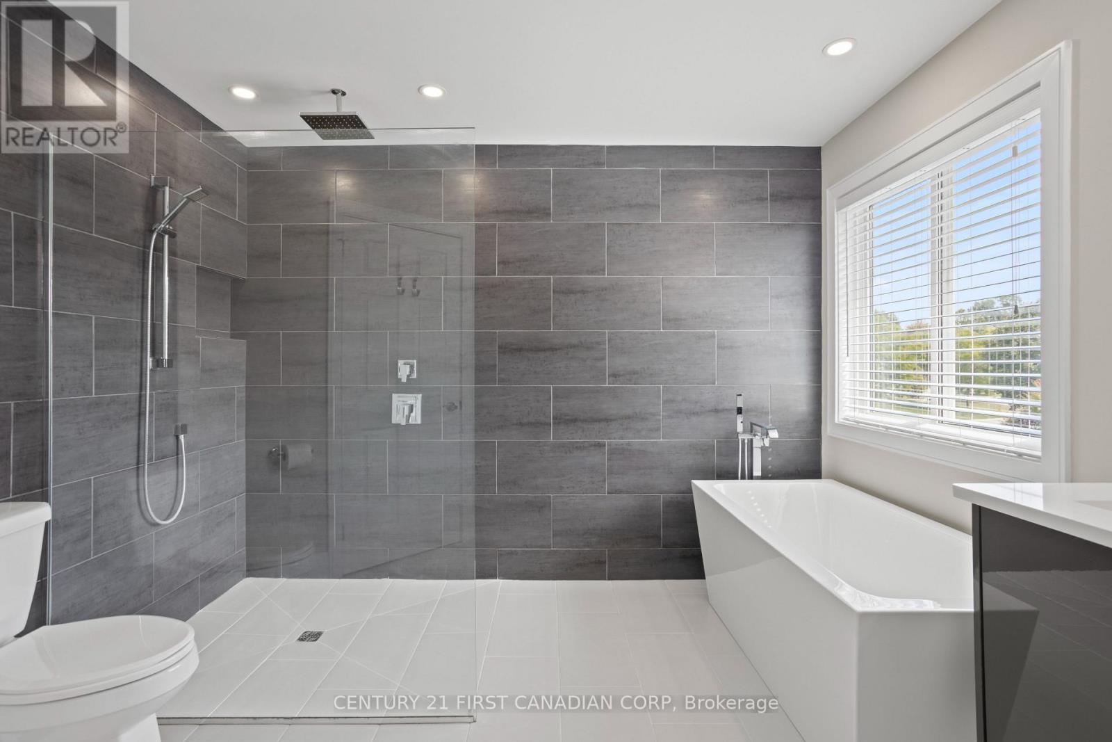 1075 Blackmaple Court, London East, Ontario  N5Y 5P9 - Photo 25 - X12425798