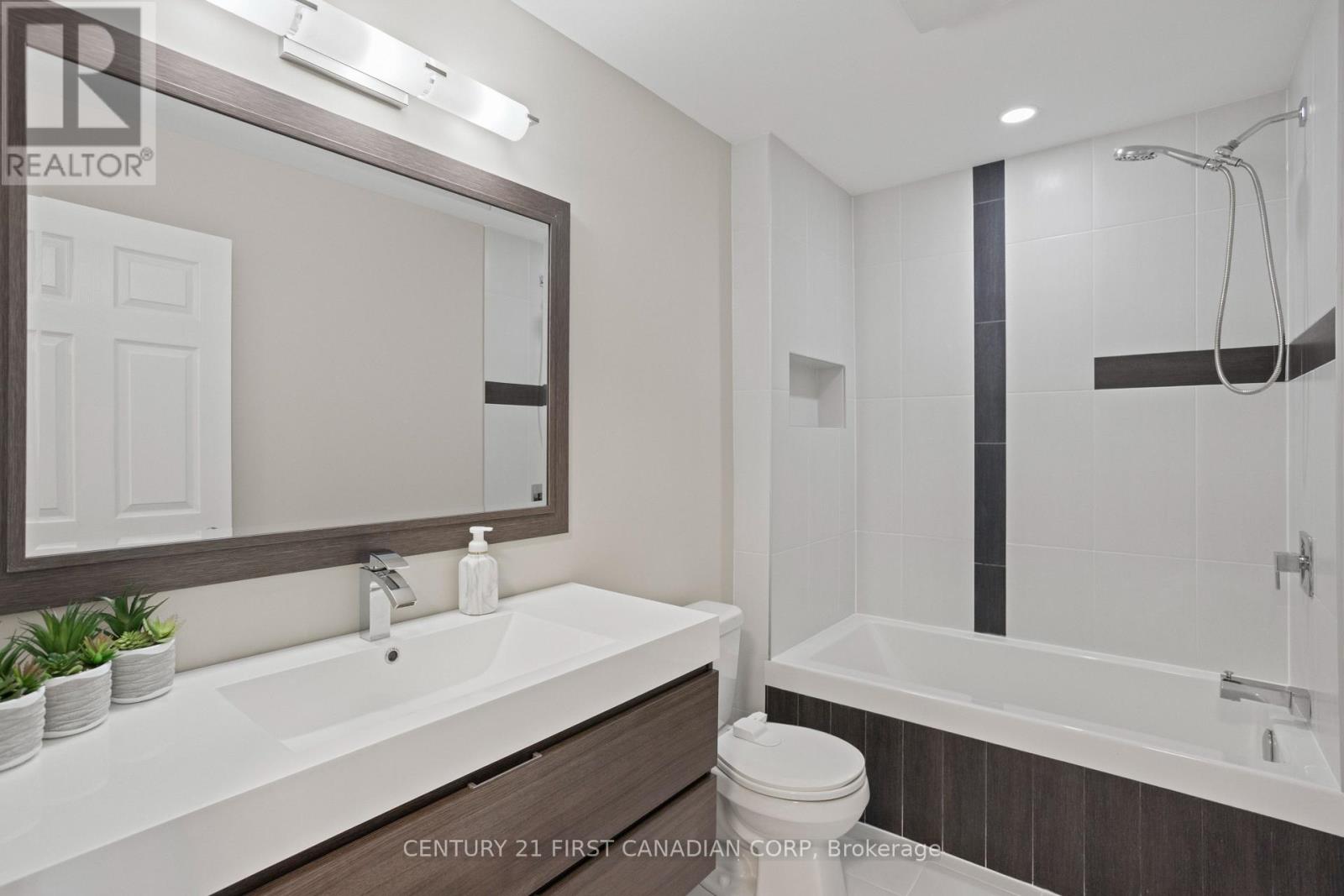 1075 Blackmaple Court, London East, Ontario  N5Y 5P9 - Photo 28 - X12425798