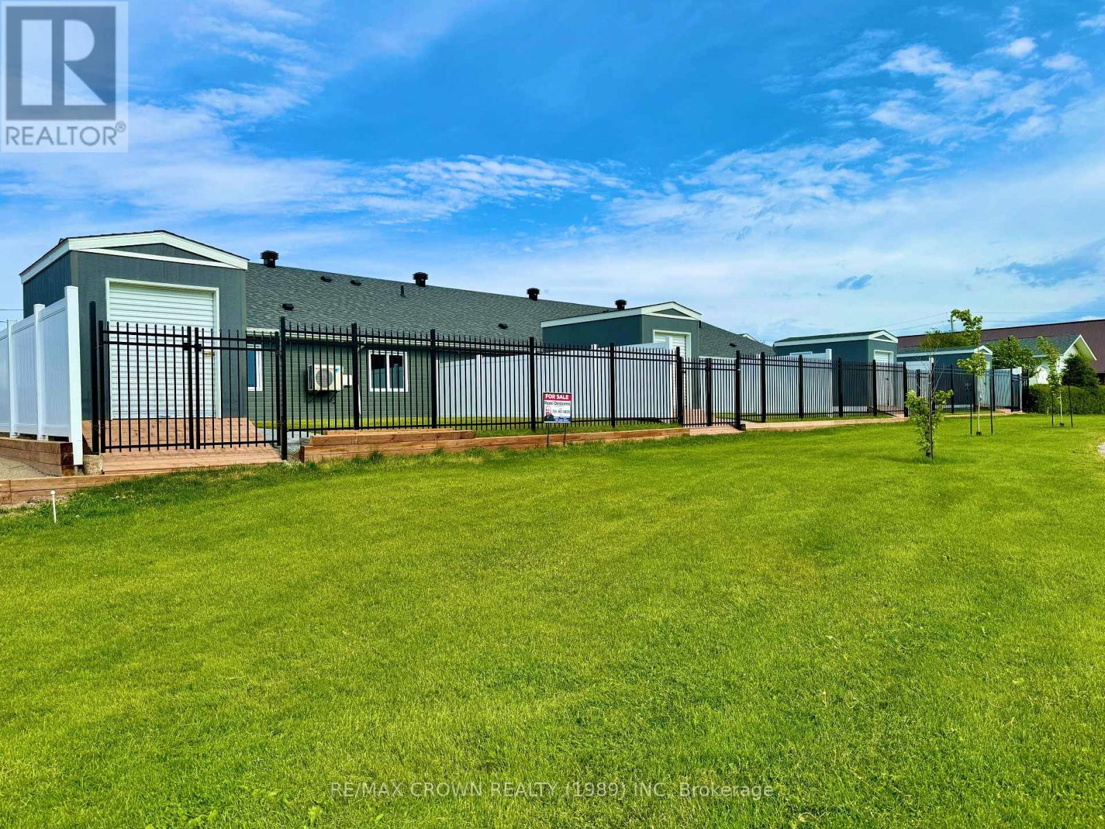 18 Golf Street, Kapuskasing, Ontario  P5N 3J6 - Photo 3 - T12425667