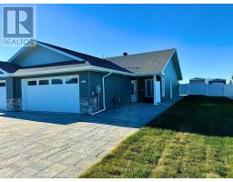 18 Golf Street, Kapuskasing, Ca