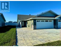 20 Golf Street, Kapuskasing, Ca