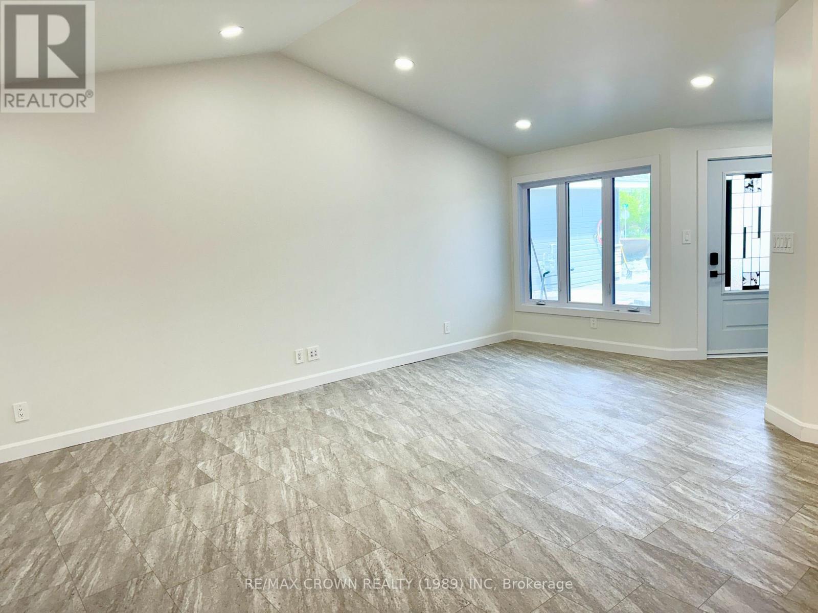 22 Golf Street, Kapuskasing, Ontario  P5N 3J6 - Photo 6 - T12425791