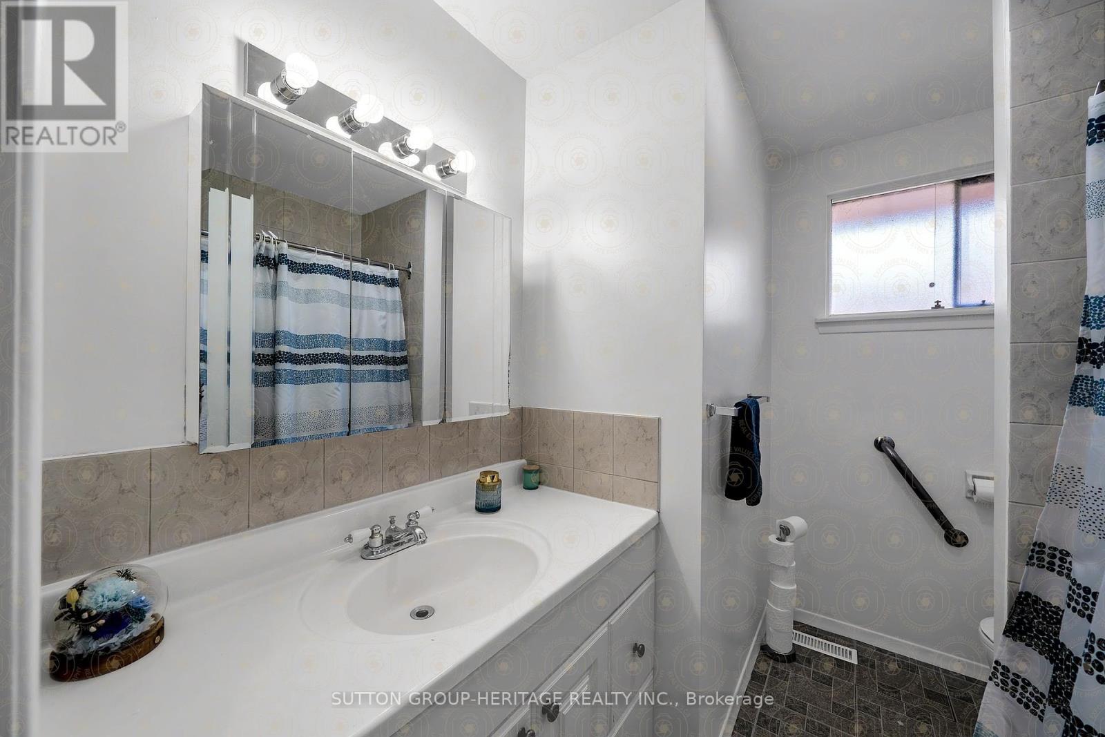 792 Tatra Drive, Oshawa, Ontario  L1J 6S7 - Photo 19 - E12425562