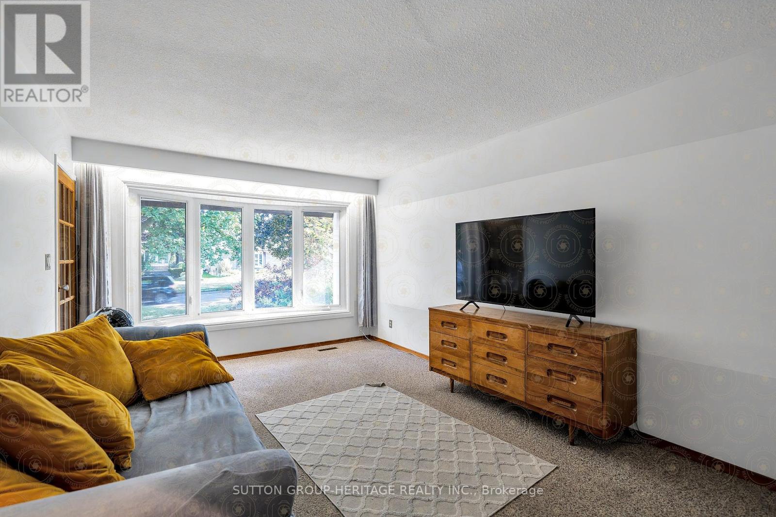 792 Tatra Drive, Oshawa, Ontario  L1J 6S7 - Photo 3 - E12425562