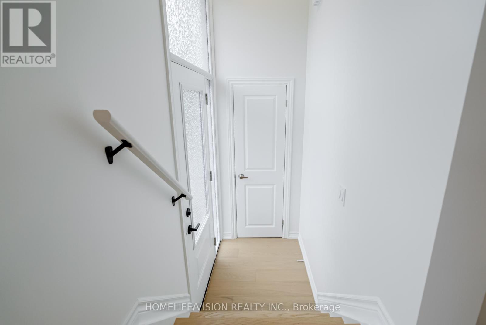 74 Cabot Street, Oshawa, Ontario  L1J 5R7 - Photo 5 - E12425579