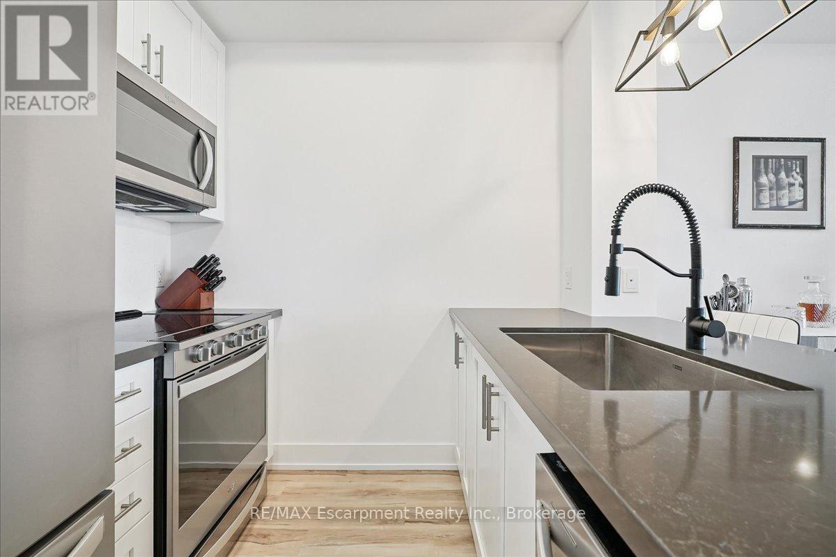 1101 - 450 Dundas Street E, Hamilton, Ontario  L8B 1Z2 - Photo 17 - X12425820