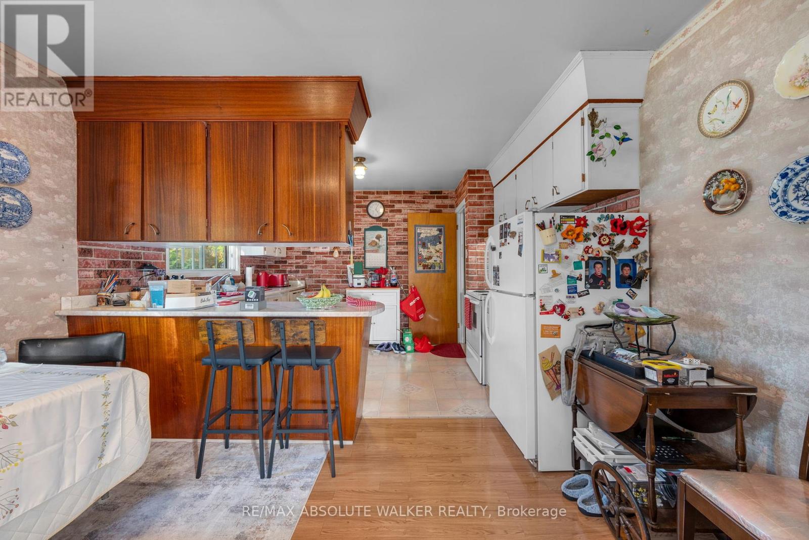 16 Beverly Street, Ottawa, Ontario  K2S 0S4 - Photo 11 - X12425665