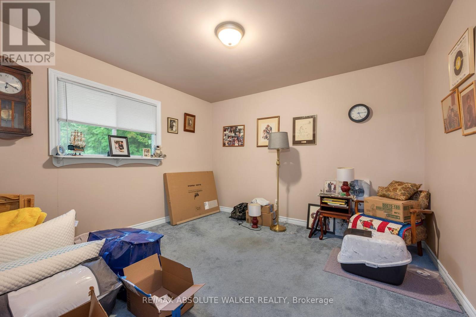 16 Beverly Street, Ottawa, Ontario  K2S 0S4 - Photo 18 - X12425665