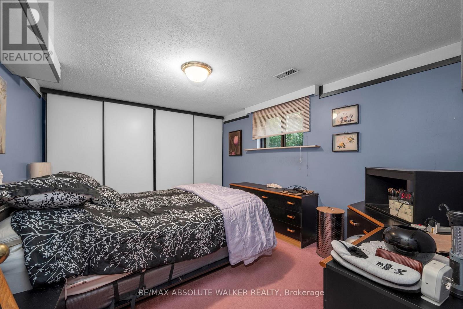 16 Beverly Street, Ottawa, Ontario  K2S 0S4 - Photo 28 - X12425665