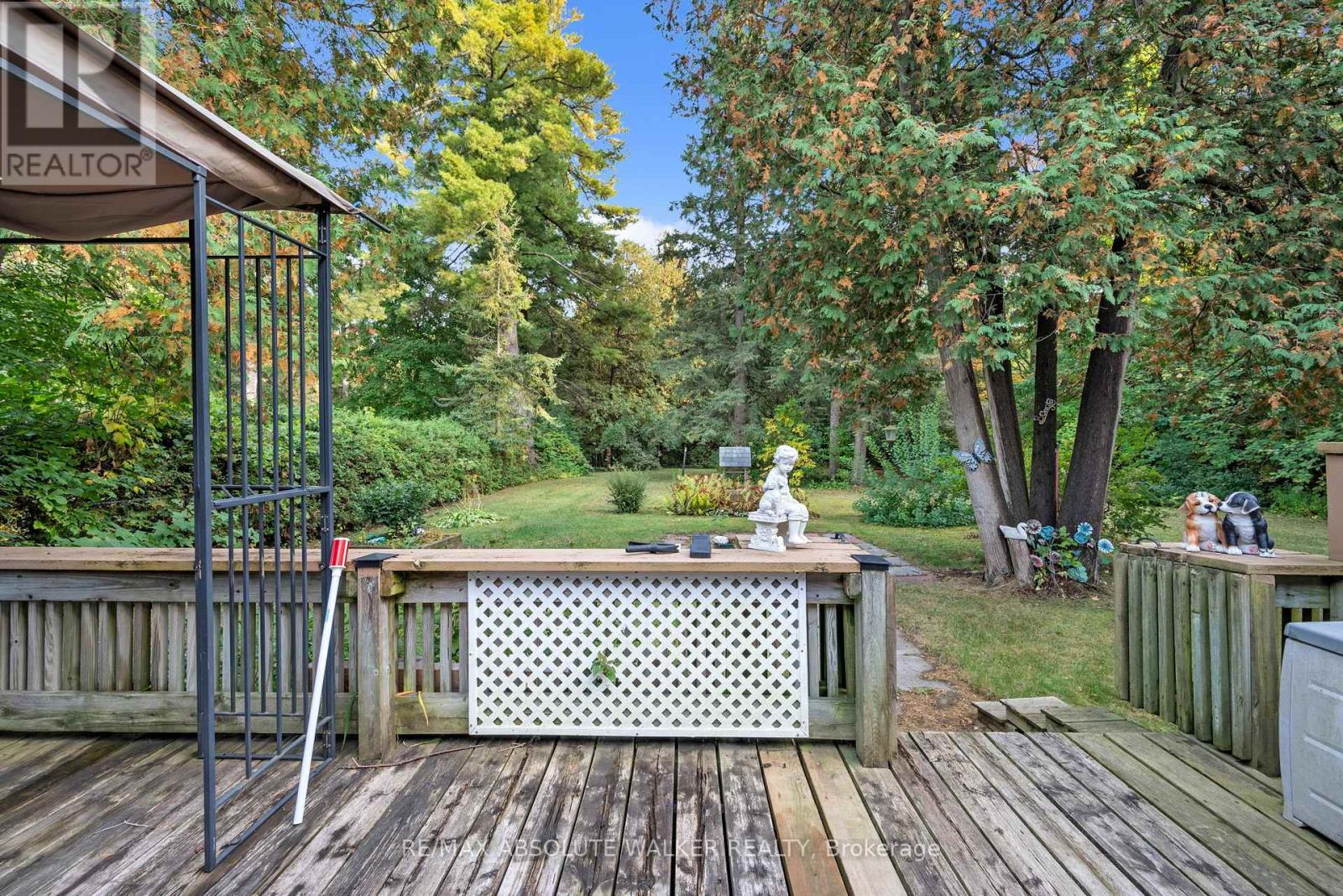16 Beverly Street, Ottawa, Ontario  K2S 0S4 - Photo 33 - X12425665