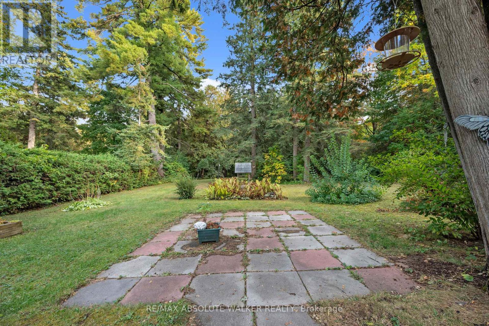 16 Beverly Street, Ottawa, Ontario  K2S 0S4 - Photo 34 - X12425665