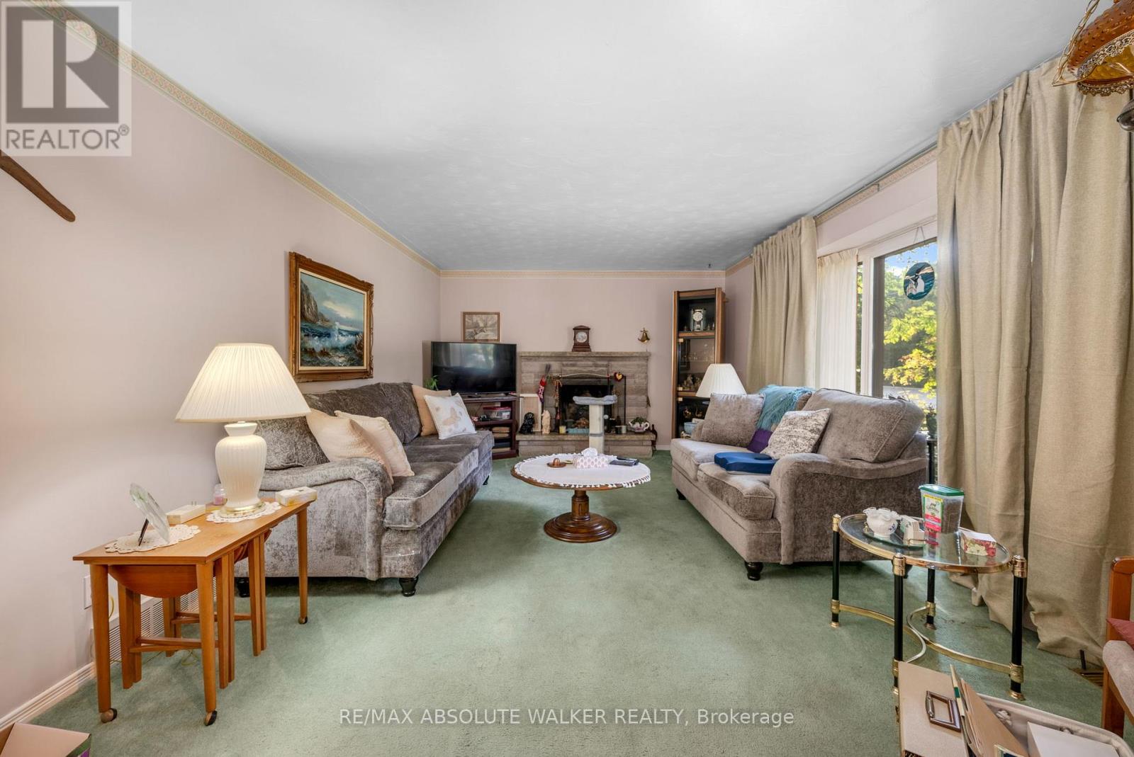 16 Beverly Street, Ottawa, Ontario  K2S 0S4 - Photo 5 - X12425665