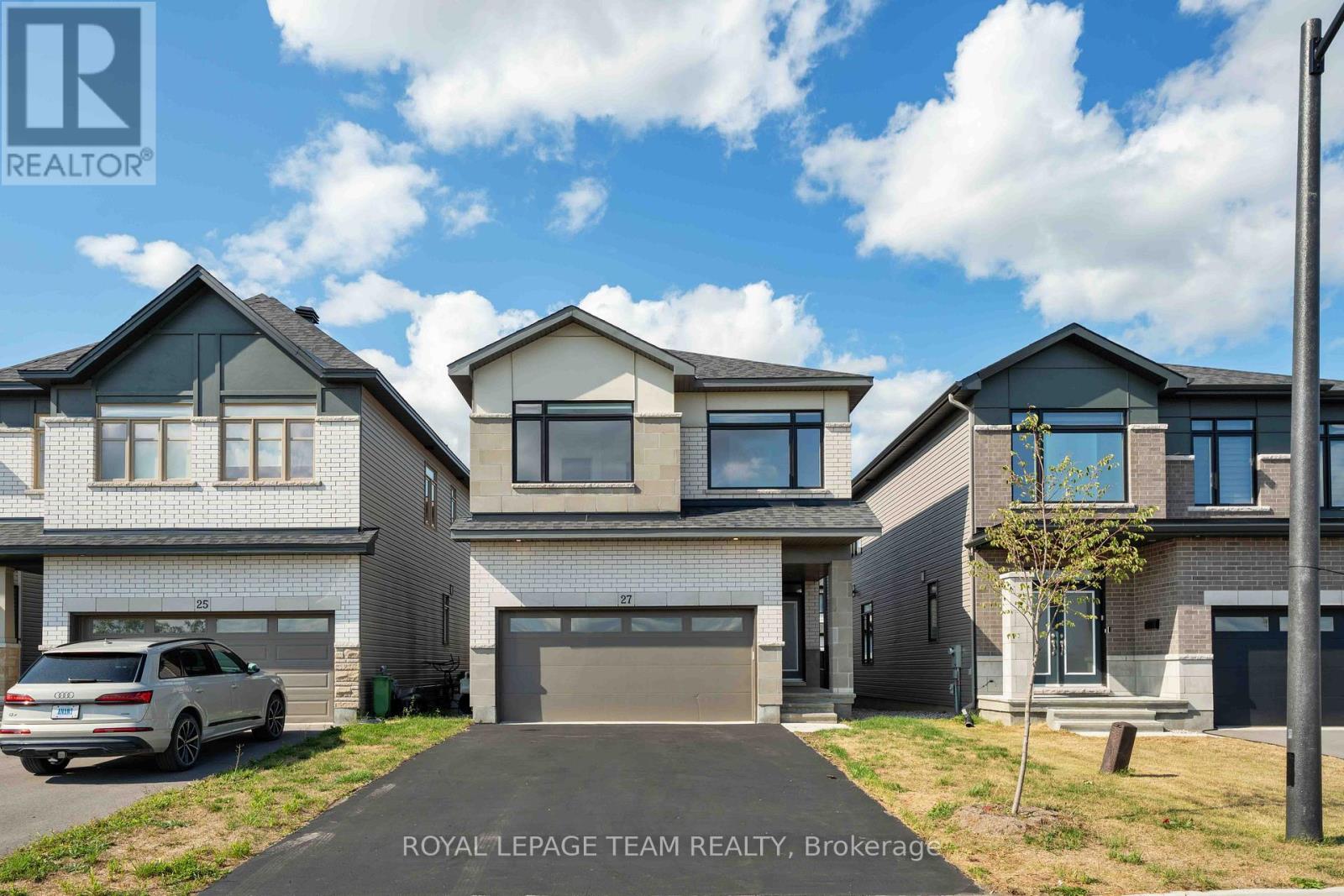 27 PEONY LANE, Ottawa, Ontario