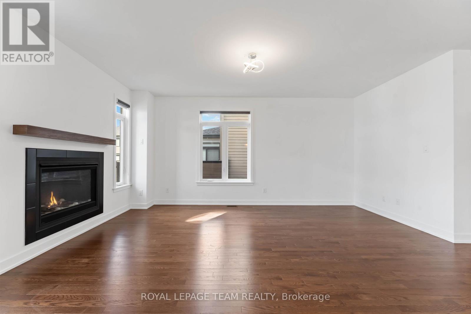 27 Peony Lane, Ottawa, Ontario  K4M 0M3 - Photo 13 - X12425680