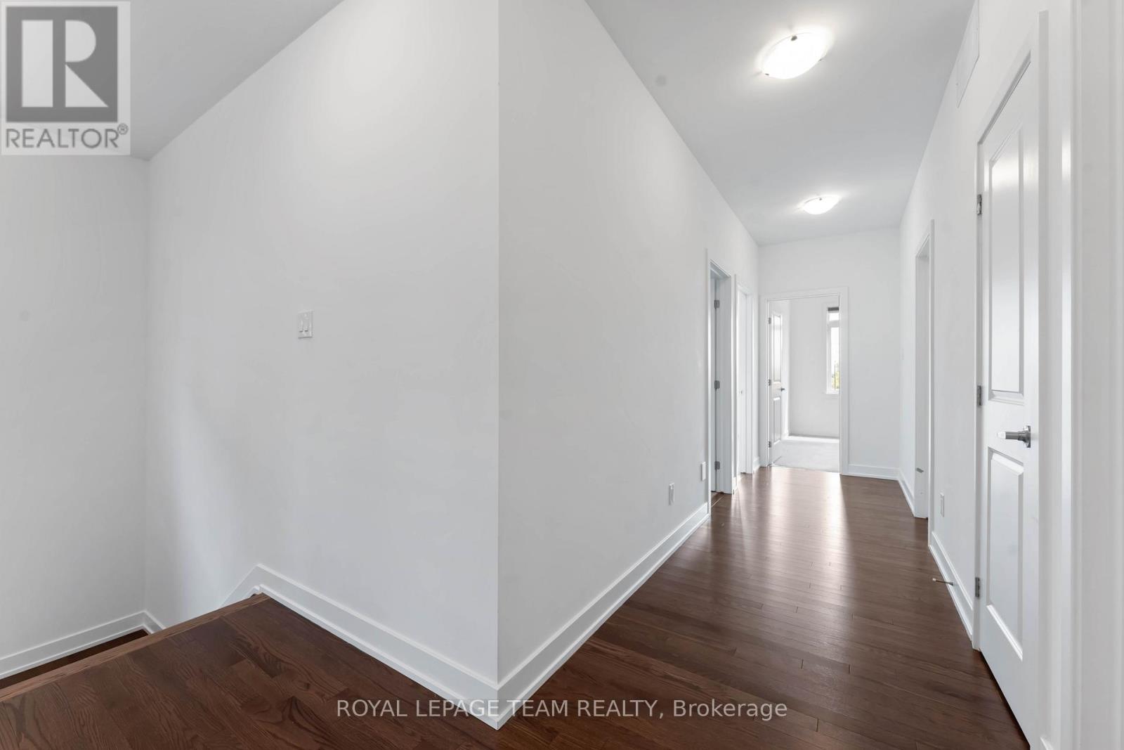 27 Peony Lane, Ottawa, Ontario  K4M 0M3 - Photo 18 - X12425680