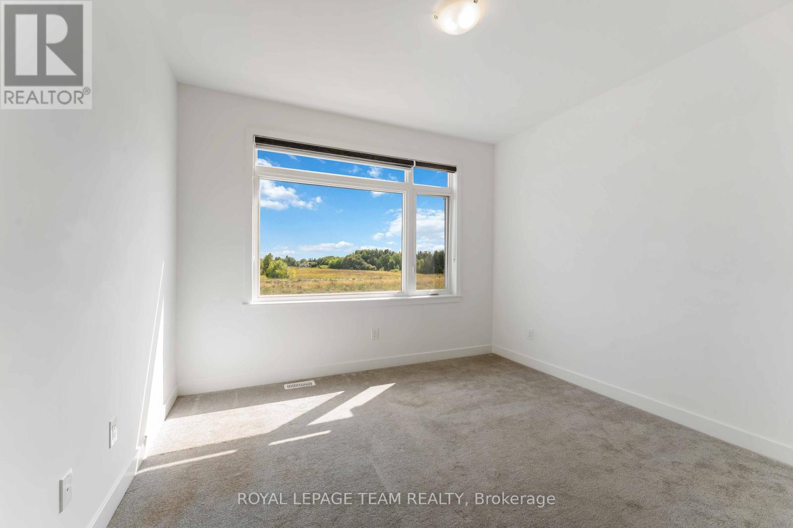 27 Peony Lane, Ottawa, Ontario  K4M 0M3 - Photo 31 - X12425680