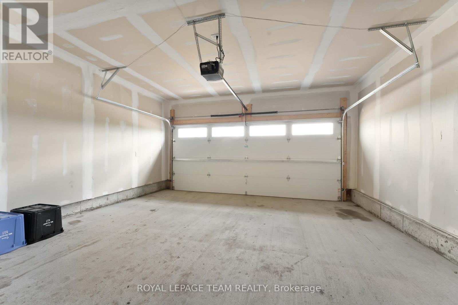 27 Peony Lane, Ottawa, Ontario  K4M 0M3 - Photo 37 - X12425680