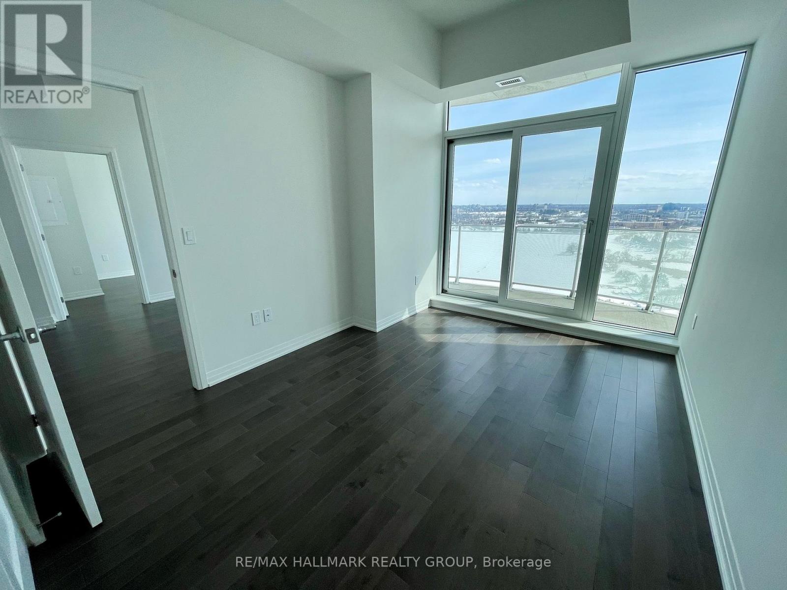 2406 - 805 Carling Avenue, Ottawa, Ontario  K1S 5W9 - Photo 10 - X12425743