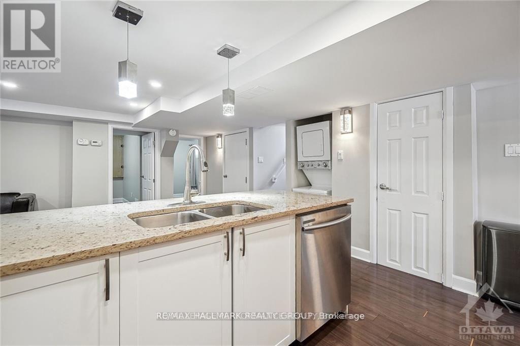 B - 1185 Woodside Drive, Ottawa, Ontario  K2C 2G7 - Photo 13 - X12425766
