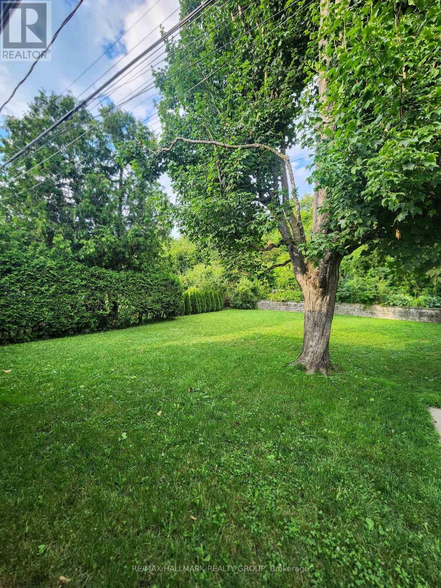 B - 1185 Woodside Drive, Ottawa, Ontario  K2C 2G7 - Photo 20 - X12425766