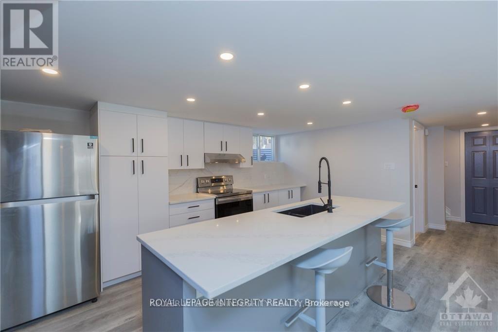 B - 1105 Falaise Road, Ottawa, Ontario  K2E 6R1 - Photo 10 - X12425772