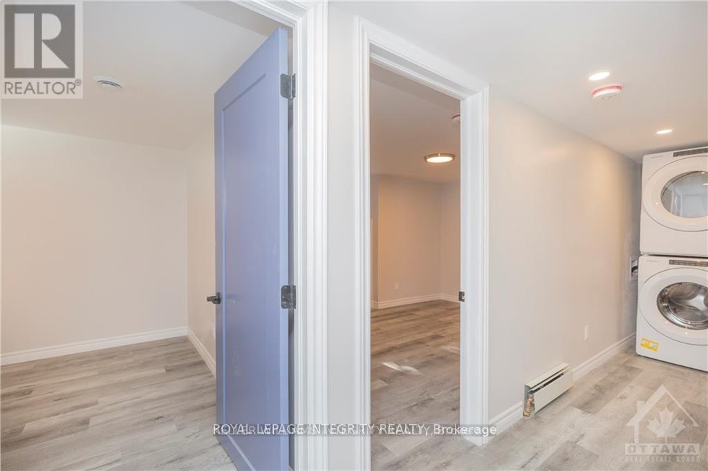 B - 1105 Falaise Road, Ottawa, Ontario  K2E 6R1 - Photo 14 - X12425772