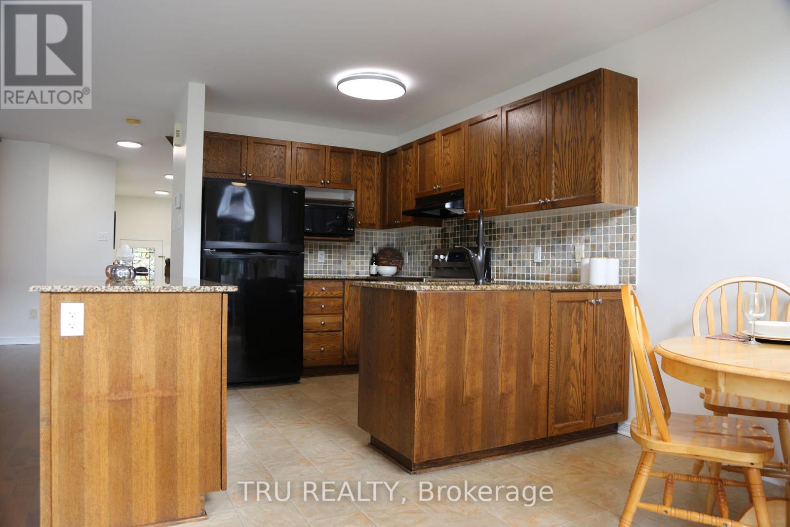 217 Sorento Street, Ottawa, Ontario  K2J 0B6 - Photo 7 - X12425799