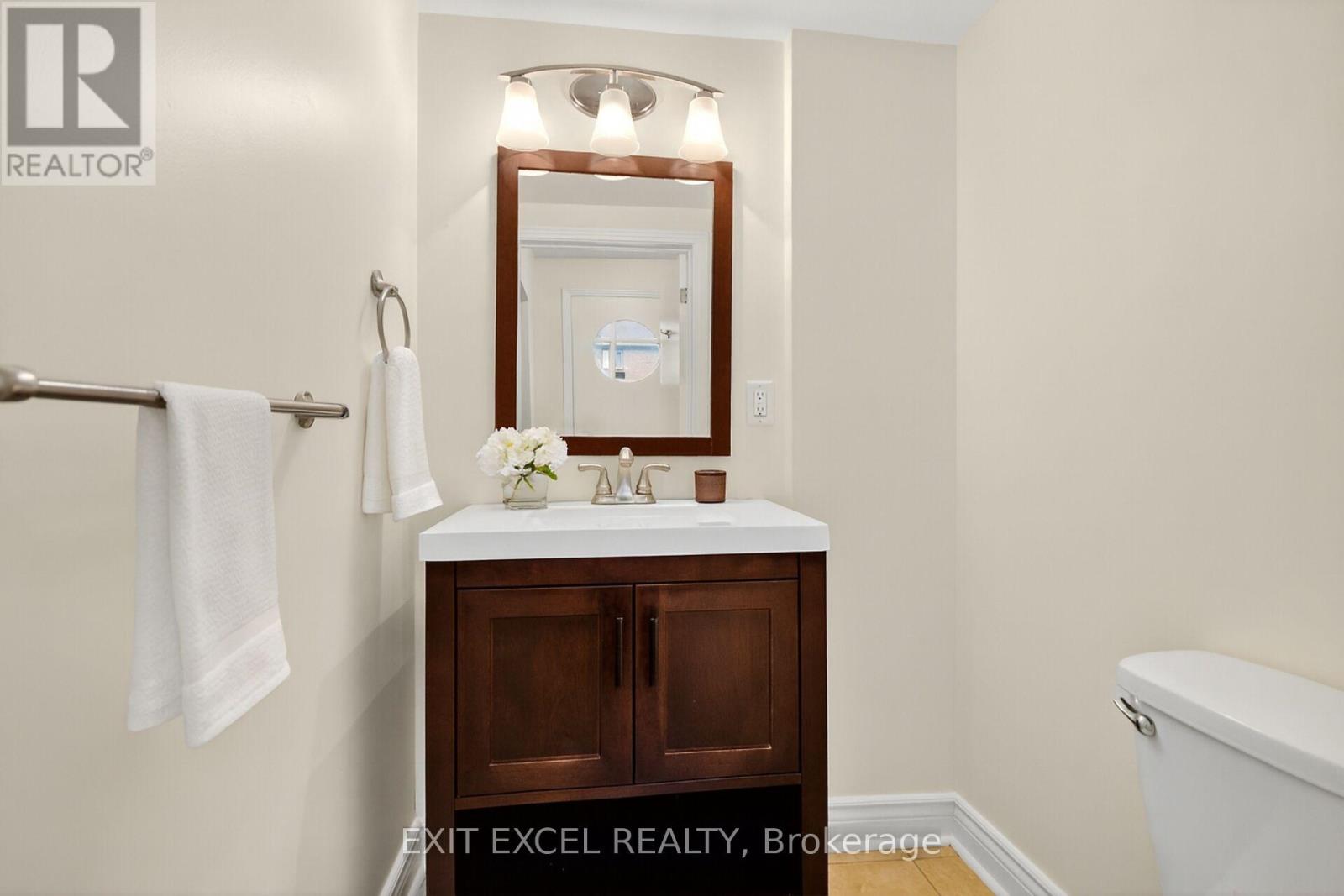 1456 Larose Avenue, Ottawa, Ontario  K1Z 7X8 - Photo 13 - X12425800