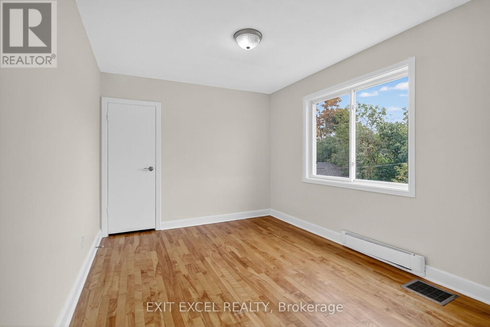 1456 Larose Avenue, Ottawa, Ontario  K1Z 7X8 - Photo 20 - X12425800
