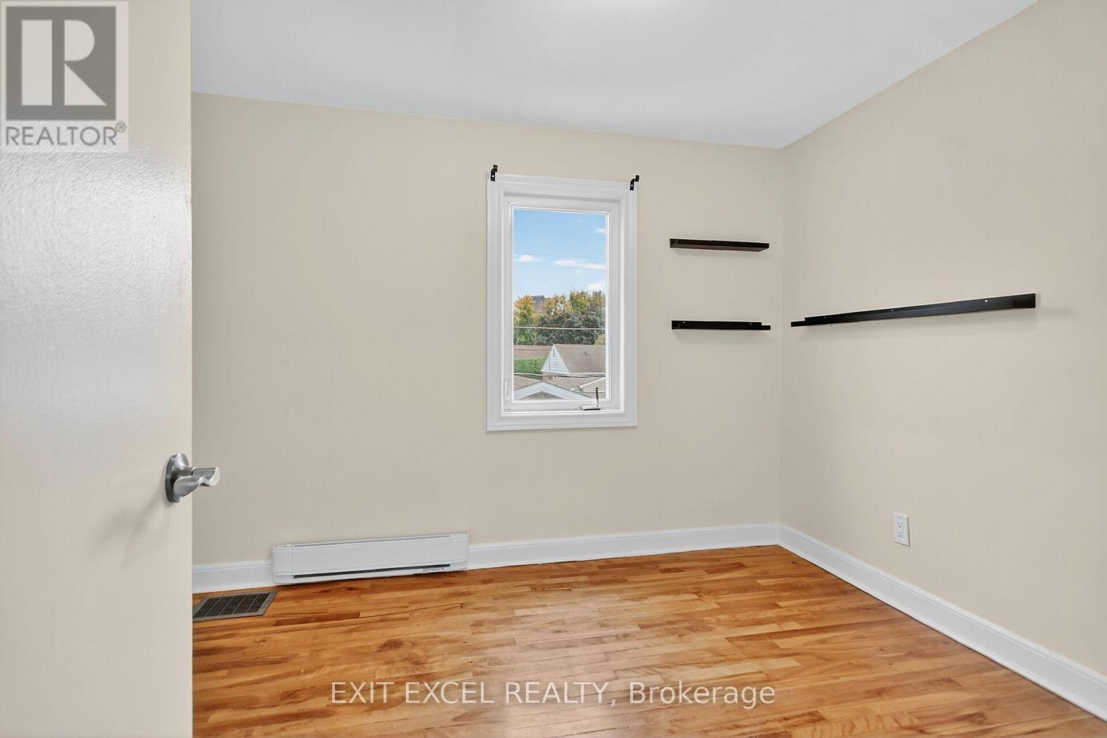1456 Larose Avenue, Ottawa, Ontario  K1Z 7X8 - Photo 22 - X12425800