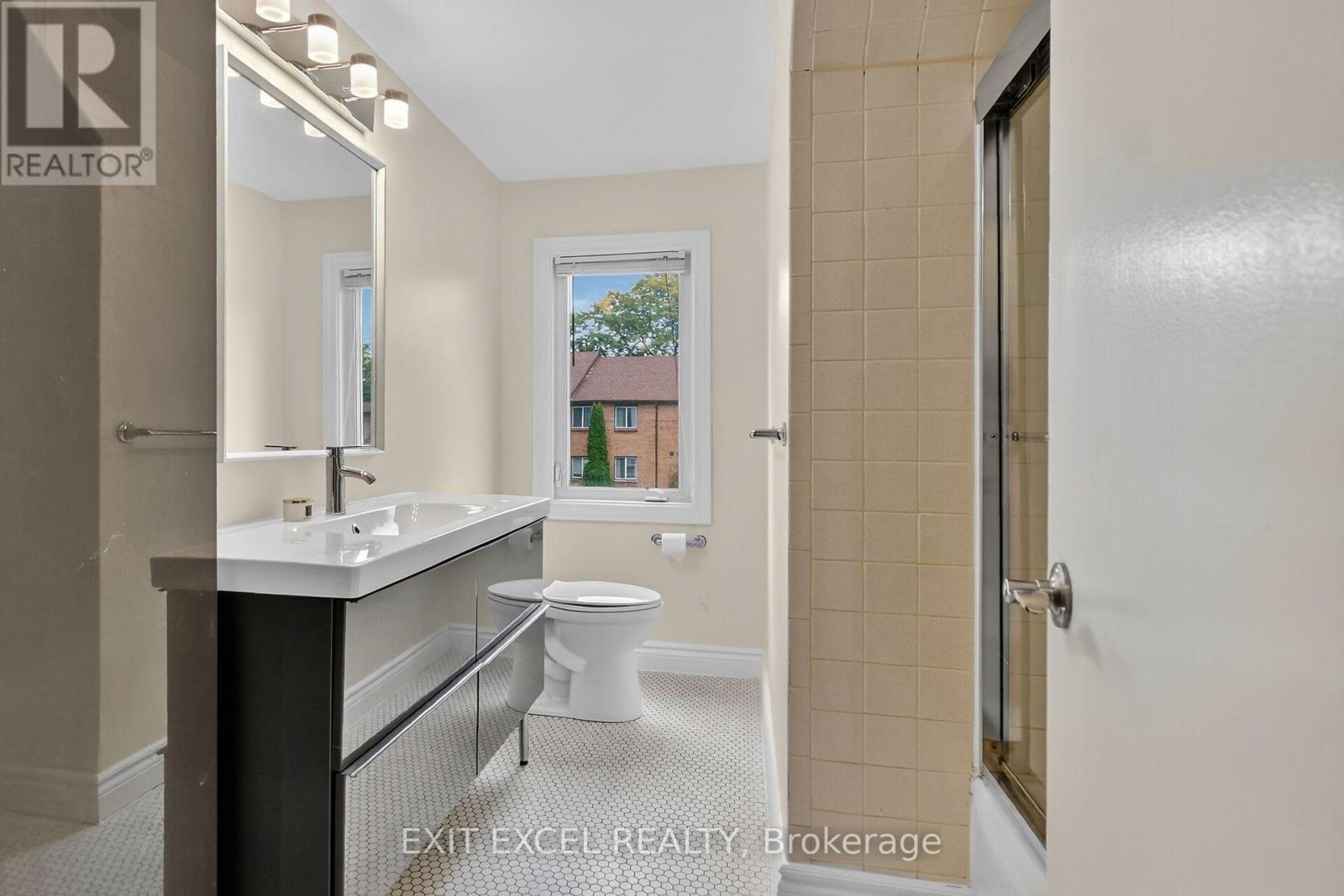 1456 Larose Avenue, Ottawa, Ontario  K1Z 7X8 - Photo 23 - X12425800