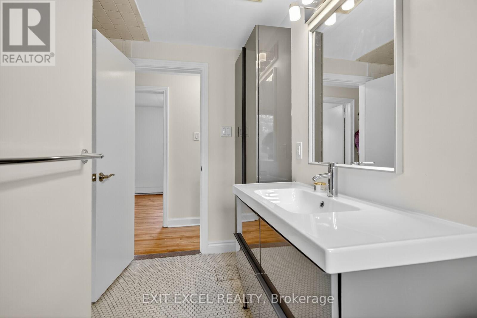1456 Larose Avenue, Ottawa, Ontario  K1Z 7X8 - Photo 24 - X12425800