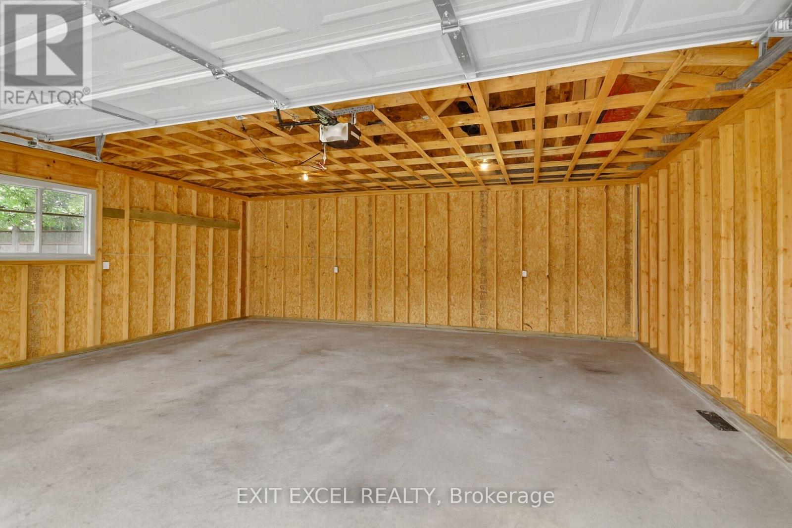 1456 Larose Avenue, Ottawa, Ontario  K1Z 7X8 - Photo 30 - X12425800