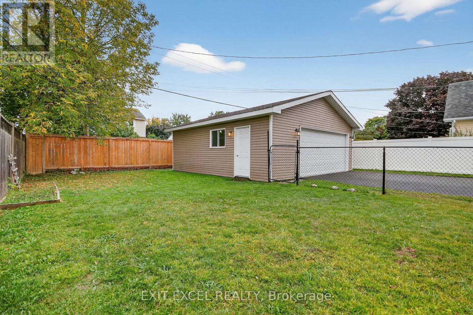 1456 Larose Avenue, Ottawa, Ontario  K1Z 7X8 - Photo 31 - X12425800