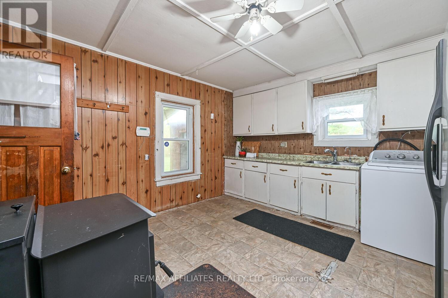 2403 Nolans Road, Montague, Ontario  K7A 4S6 - Photo 18 - X12425823
