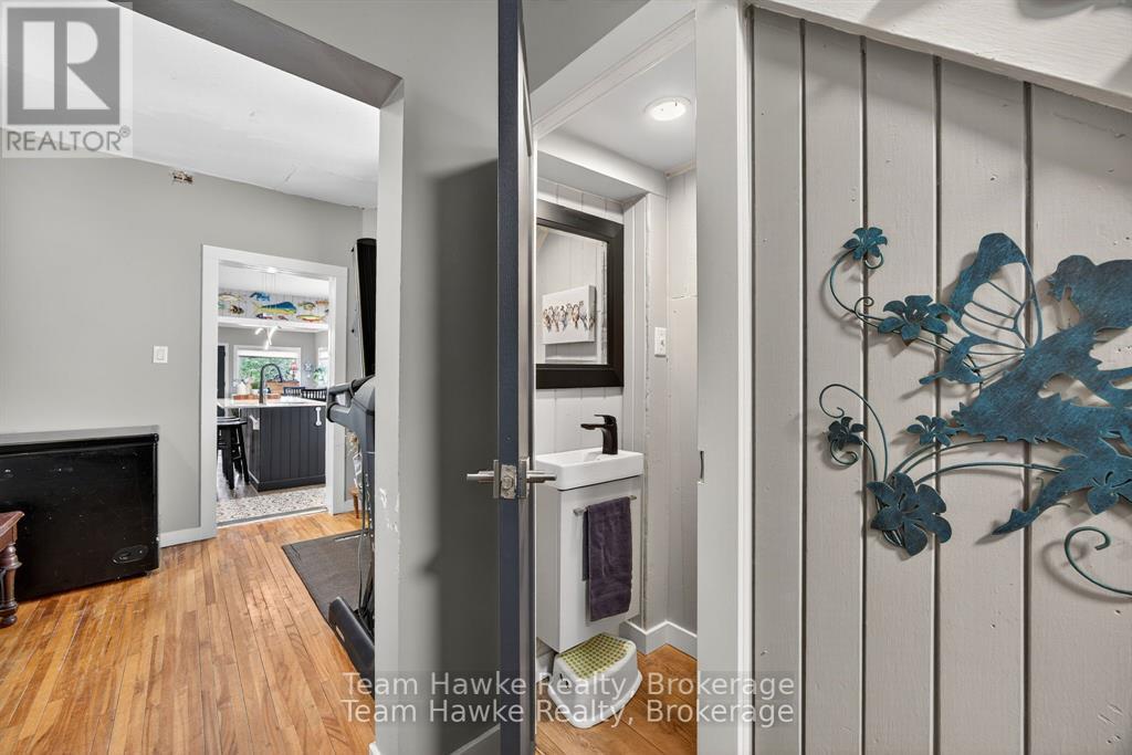 19 Water Street, Penetanguishene, Ontario  L9M 1M8 - Photo 29 - S12425708
