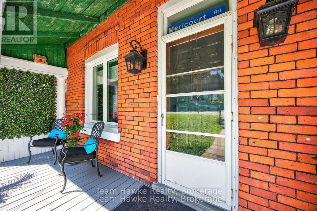 19 Water Street, Penetanguishene, Ontario  L9M 1M8 - Photo 4 - S12425708