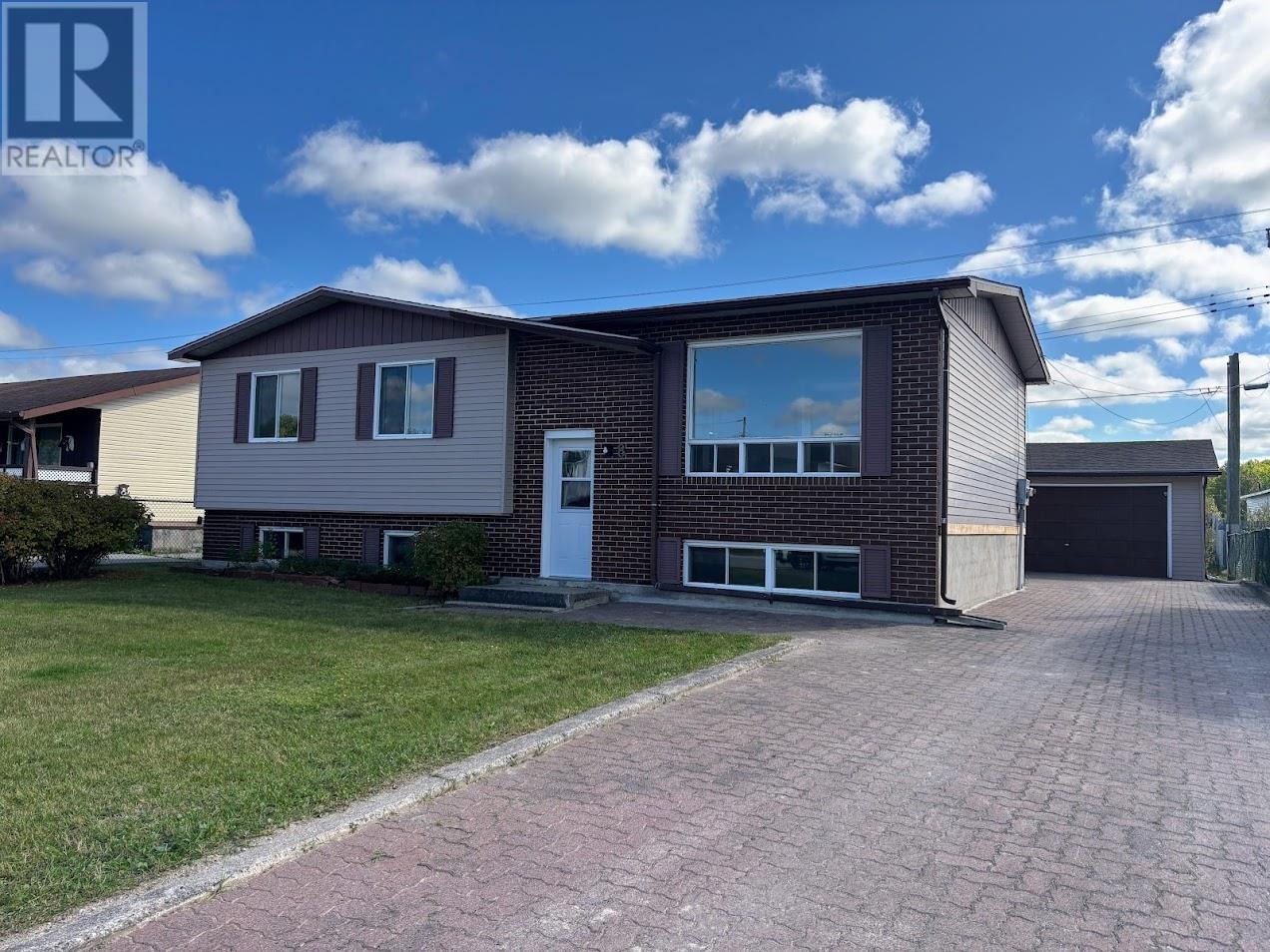 8 Otter Ave, Manitouwadge, Ontario  P0T 2C0 - Photo 1 - TB253052