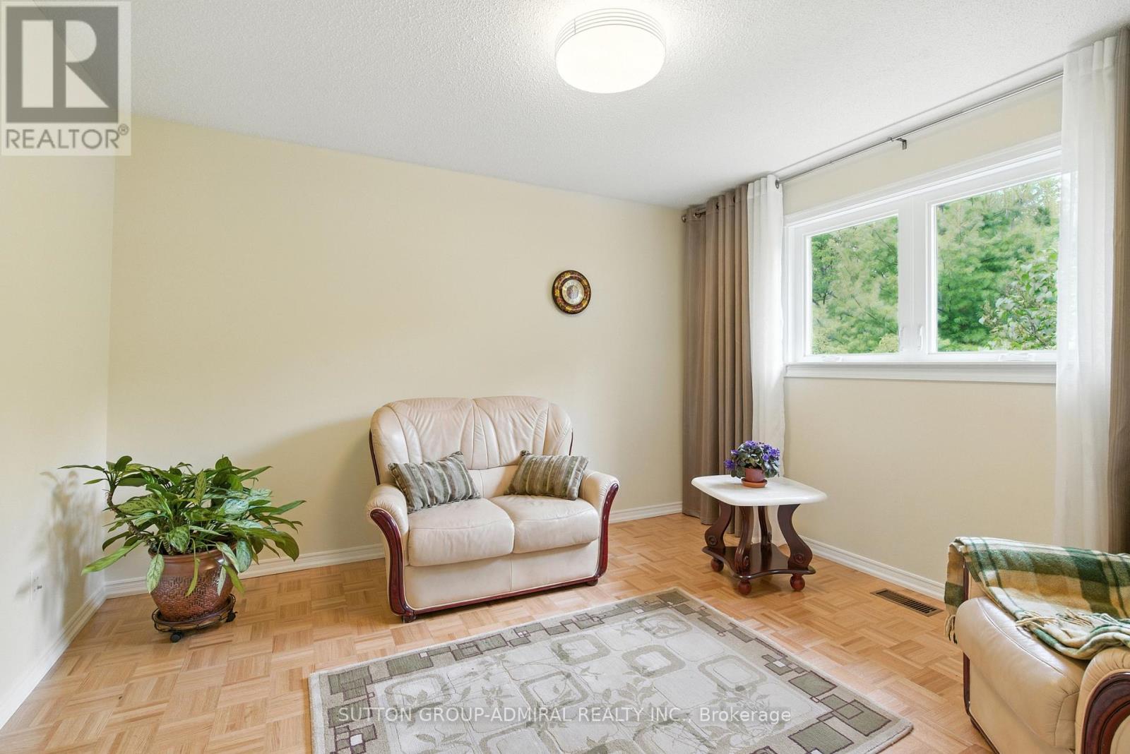 4 Mair Court, Richmond Hill, Ontario  L4C 7S1 - Photo 24 - N12425558