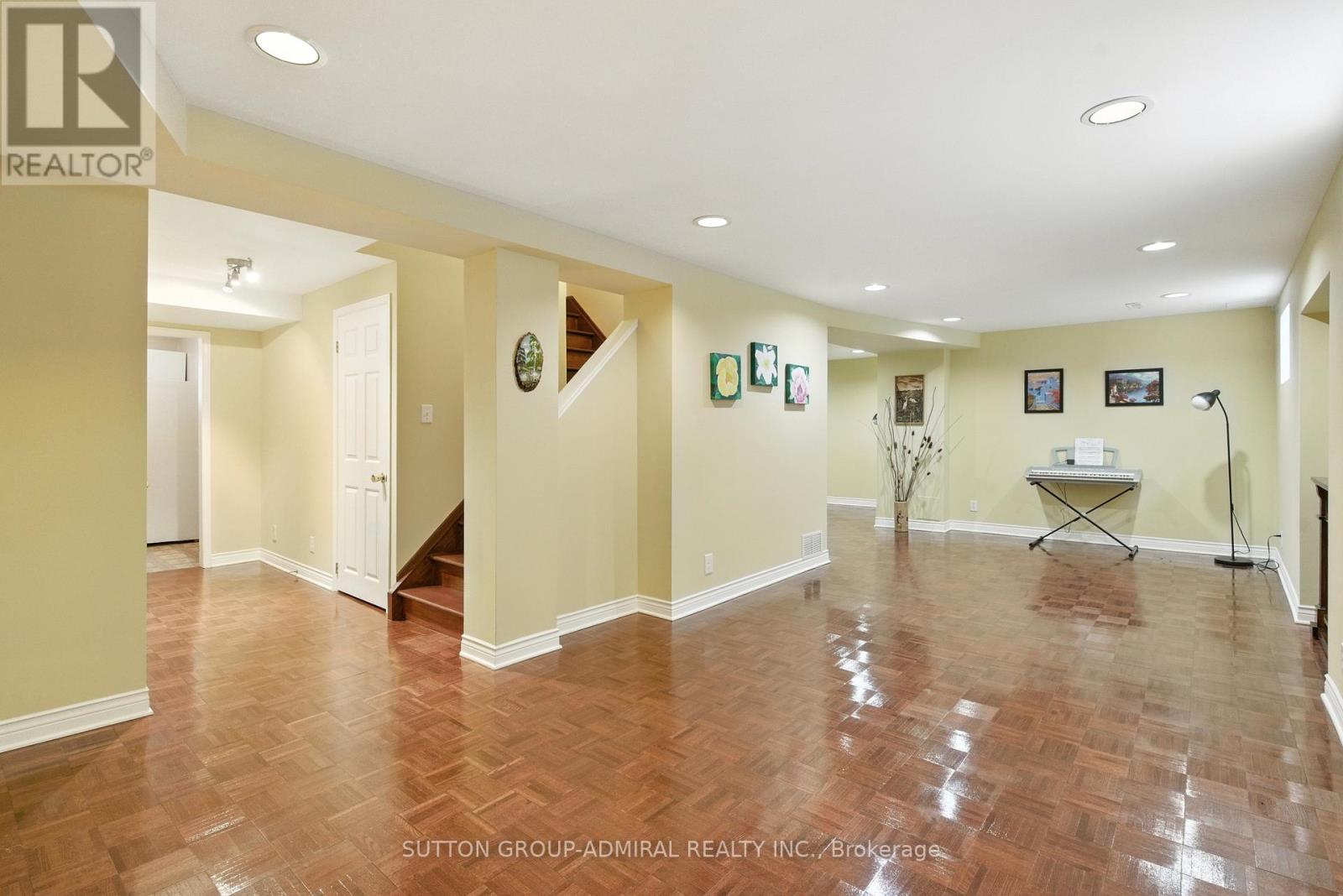 4 Mair Court, Richmond Hill, Ontario  L4C 7S1 - Photo 28 - N12425558