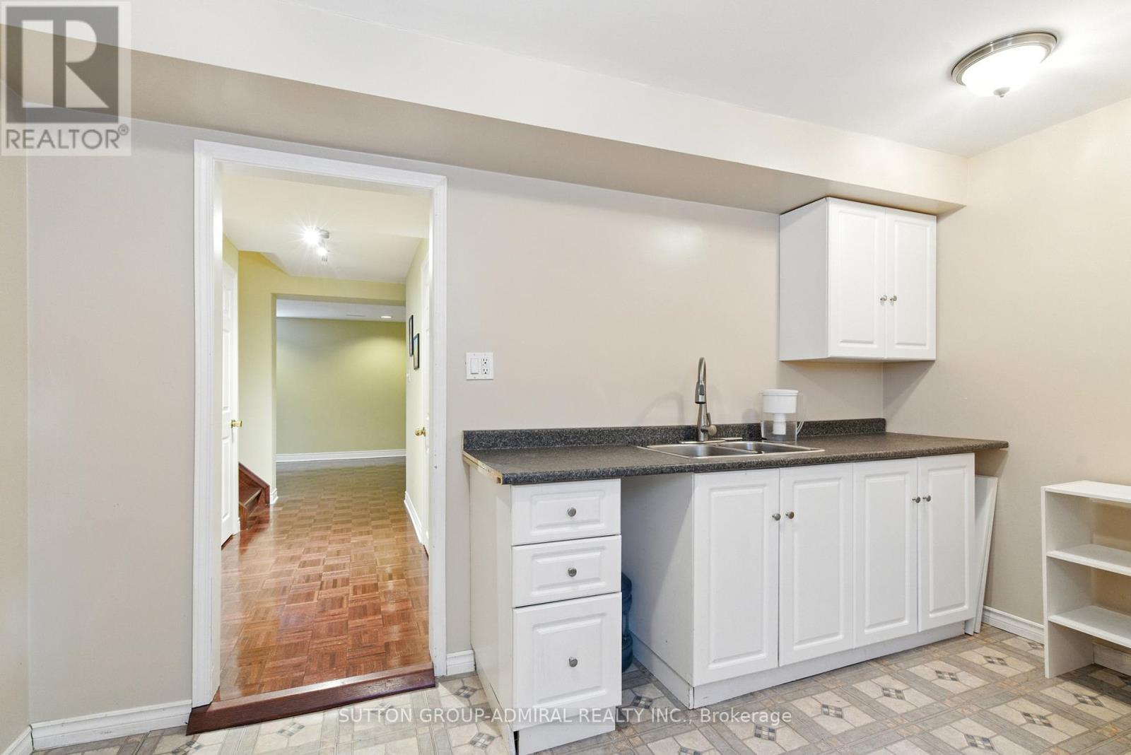 4 Mair Court, Richmond Hill, Ontario  L4C 7S1 - Photo 32 - N12425558