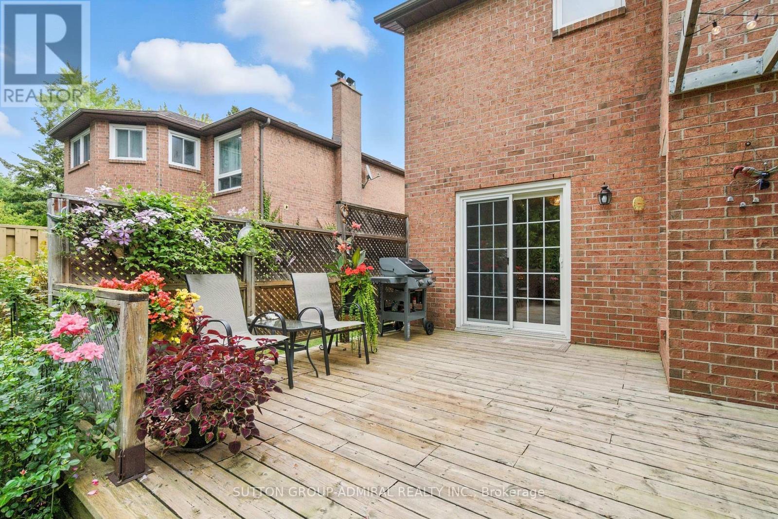 4 Mair Court, Richmond Hill, Ontario  L4C 7S1 - Photo 37 - N12425558