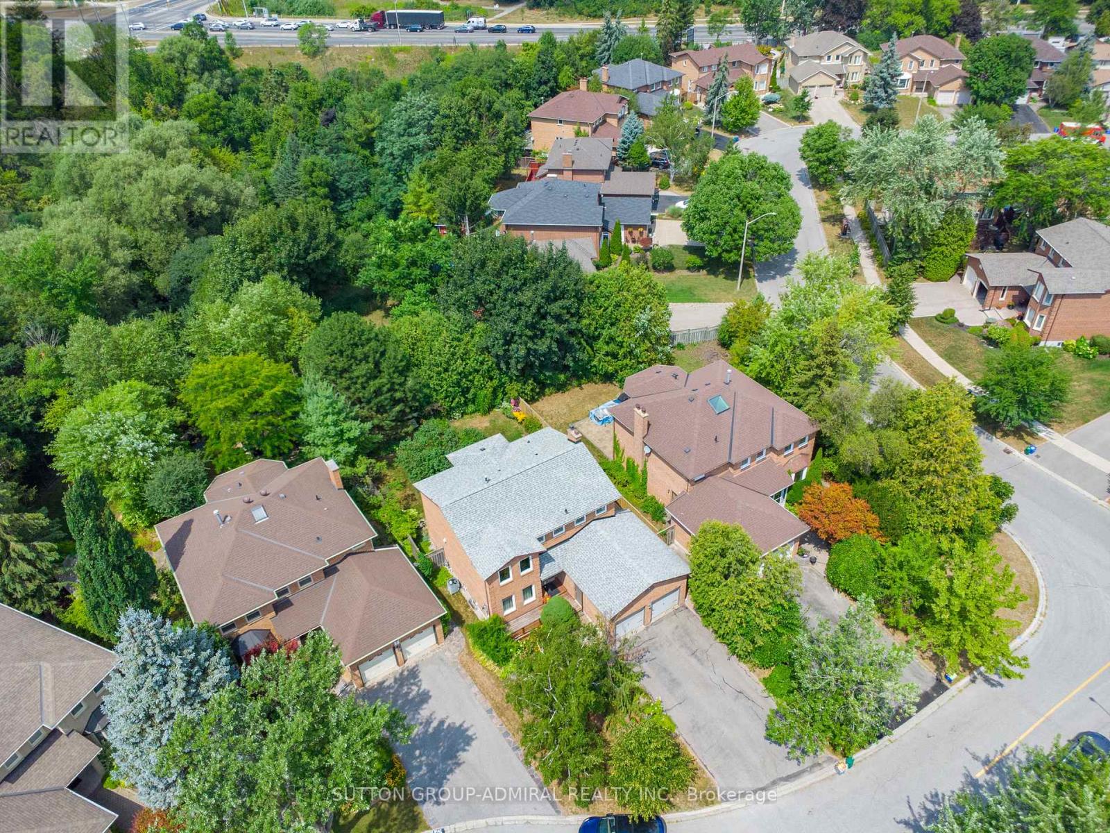 4 Mair Court, Richmond Hill, Ontario  L4C 7S1 - Photo 40 - N12425558