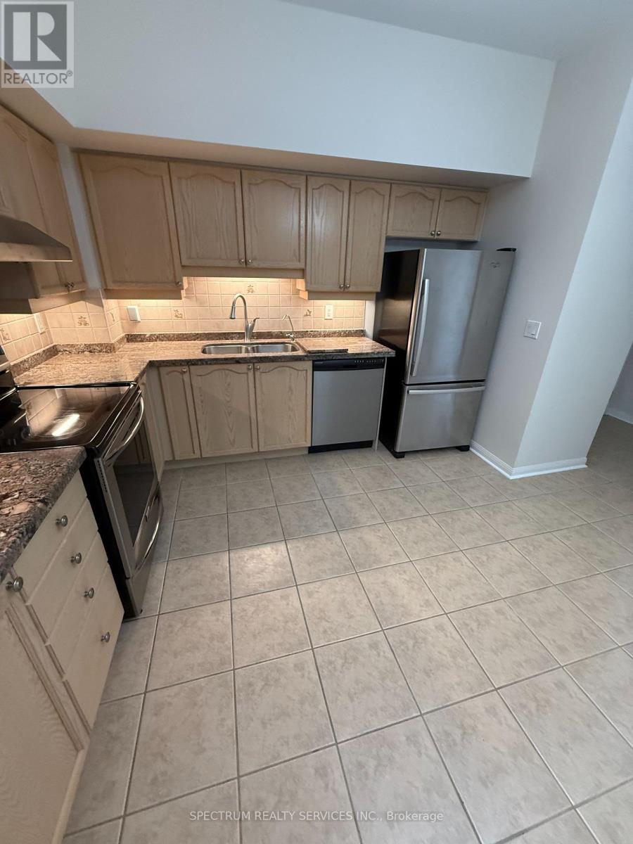 516 - 2500 Rutherford Road, Vaughan, Ontario  L4K 5N7 - Photo 5 - N12425573
