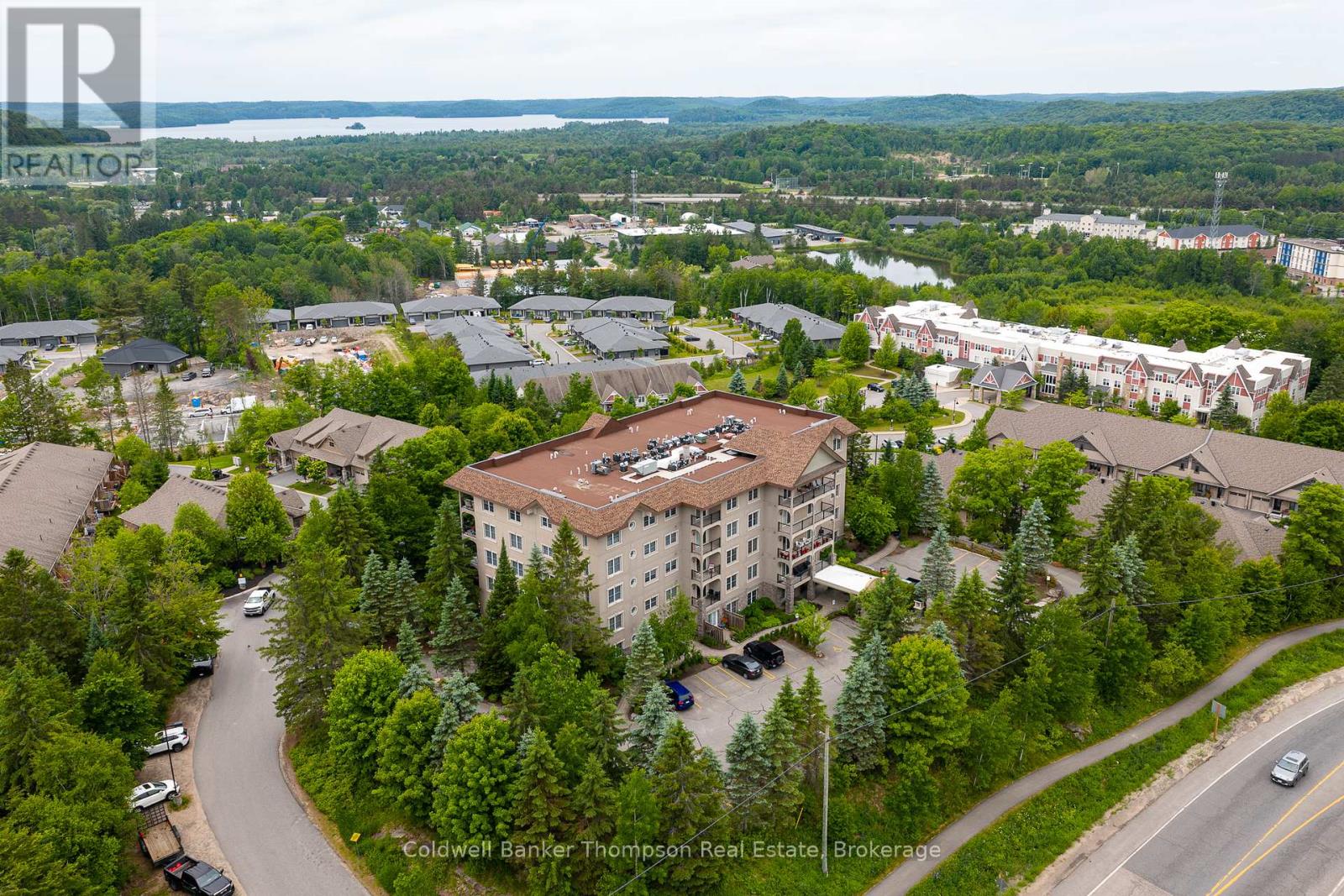 203 - 4 Legacy Lane, Huntsville, Ontario  P1H 2R2 - Photo 1 - X12425648