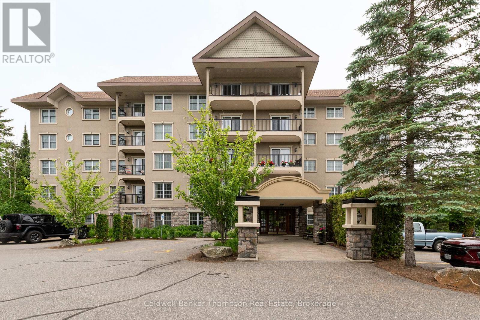 203 - 4 Legacy Lane, Huntsville, Ontario  P1H 2R2 - Photo 2 - X12425648