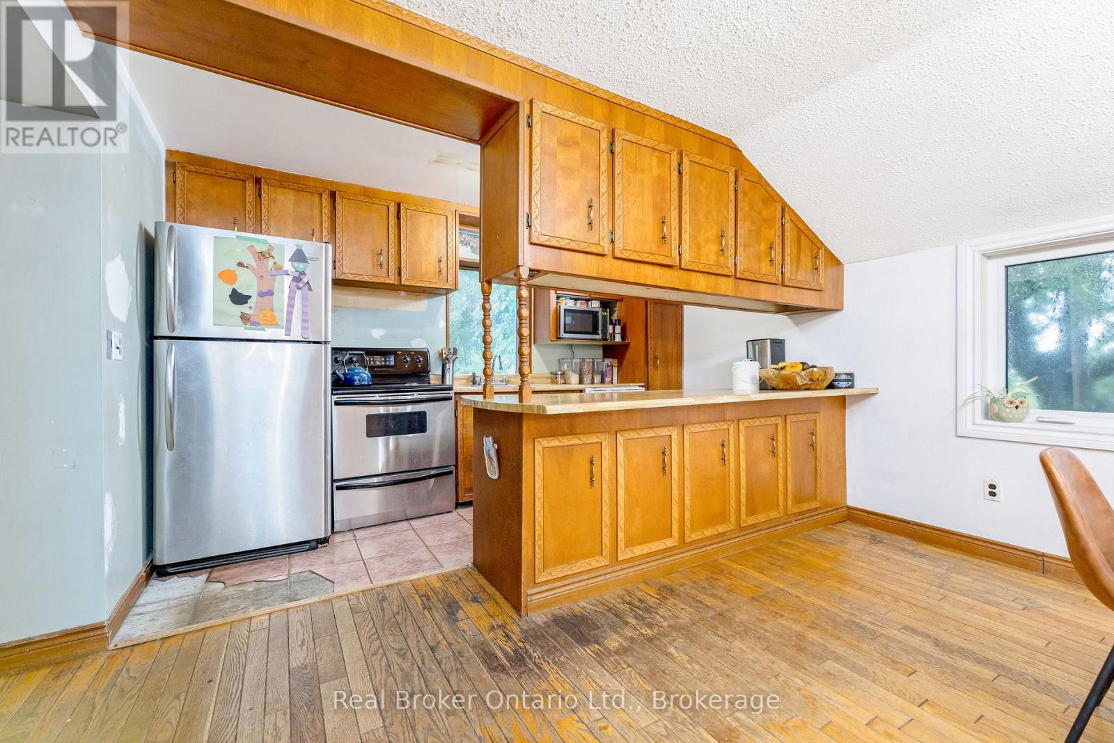 6005 Eighth Line, Erin, Ontario  N0B 1Z0 - Photo 10 - X12425784