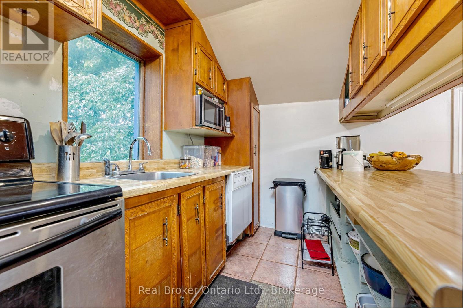 6005 Eighth Line, Erin, Ontario  N0B 1Z0 - Photo 11 - X12425784