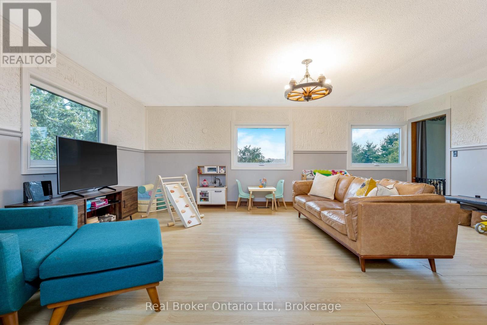 6005 Eighth Line, Erin, Ontario  N0B 1Z0 - Photo 6 - X12425784