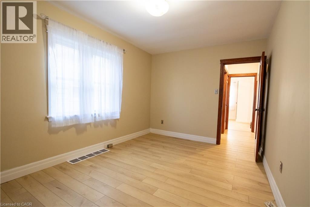 186 Huxley Avenue S, Hamilton, Ontario  L8K 2R3 - Photo 13 - 40768277
